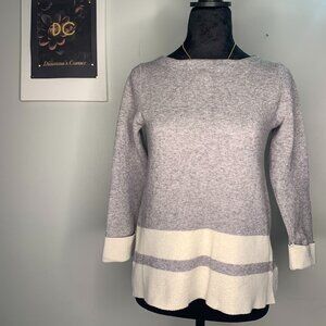 Maxx Studio Women's Sweater Gray and White Size XS.